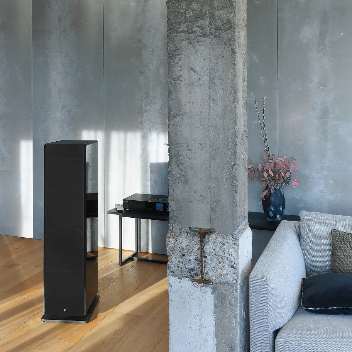 Focal Vestia No.4 Bass-Reflex 3-Way Floorstanding Loudspeaker - Each (Black High Gloss)