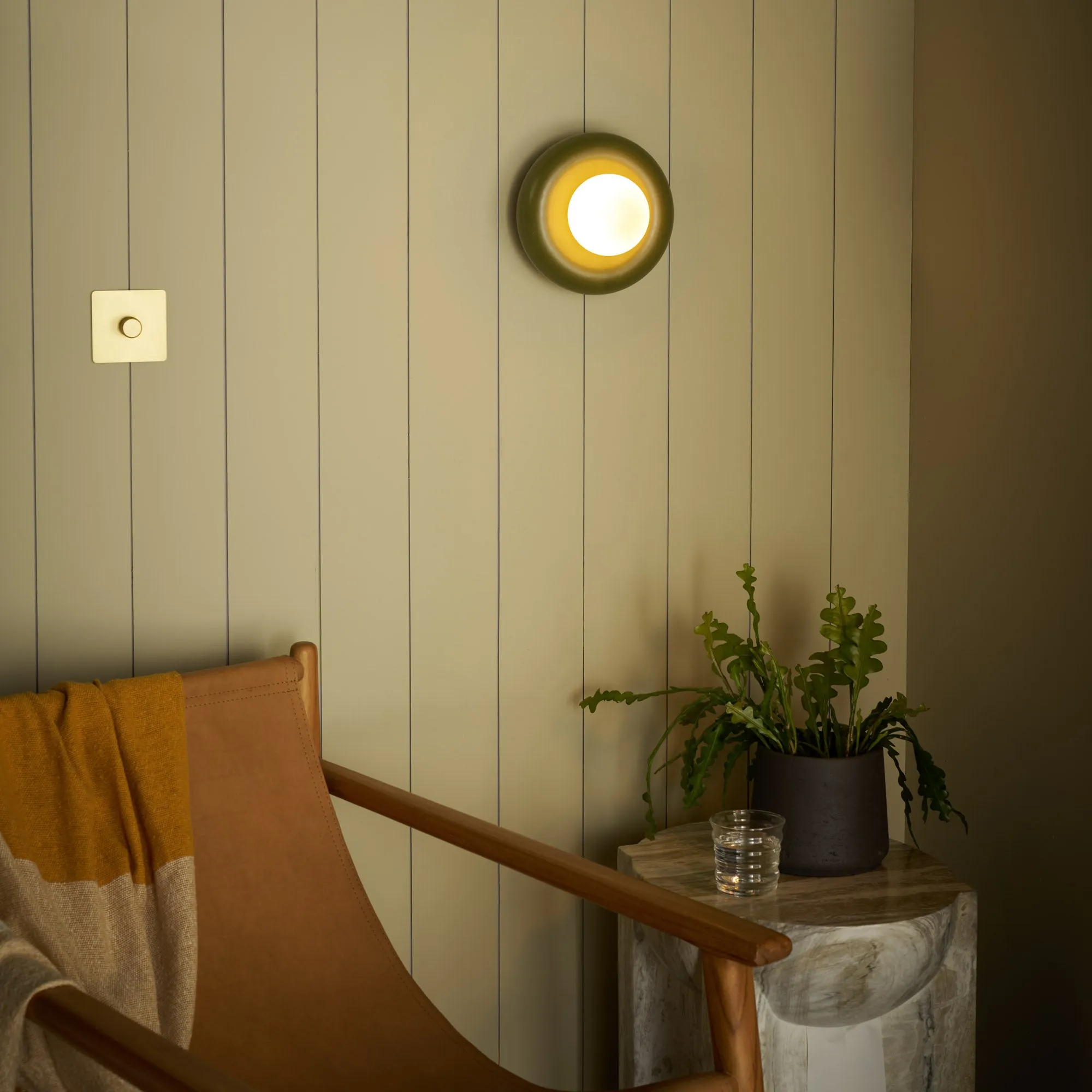 NOVI Ceramic Wall Light- Khaki Green