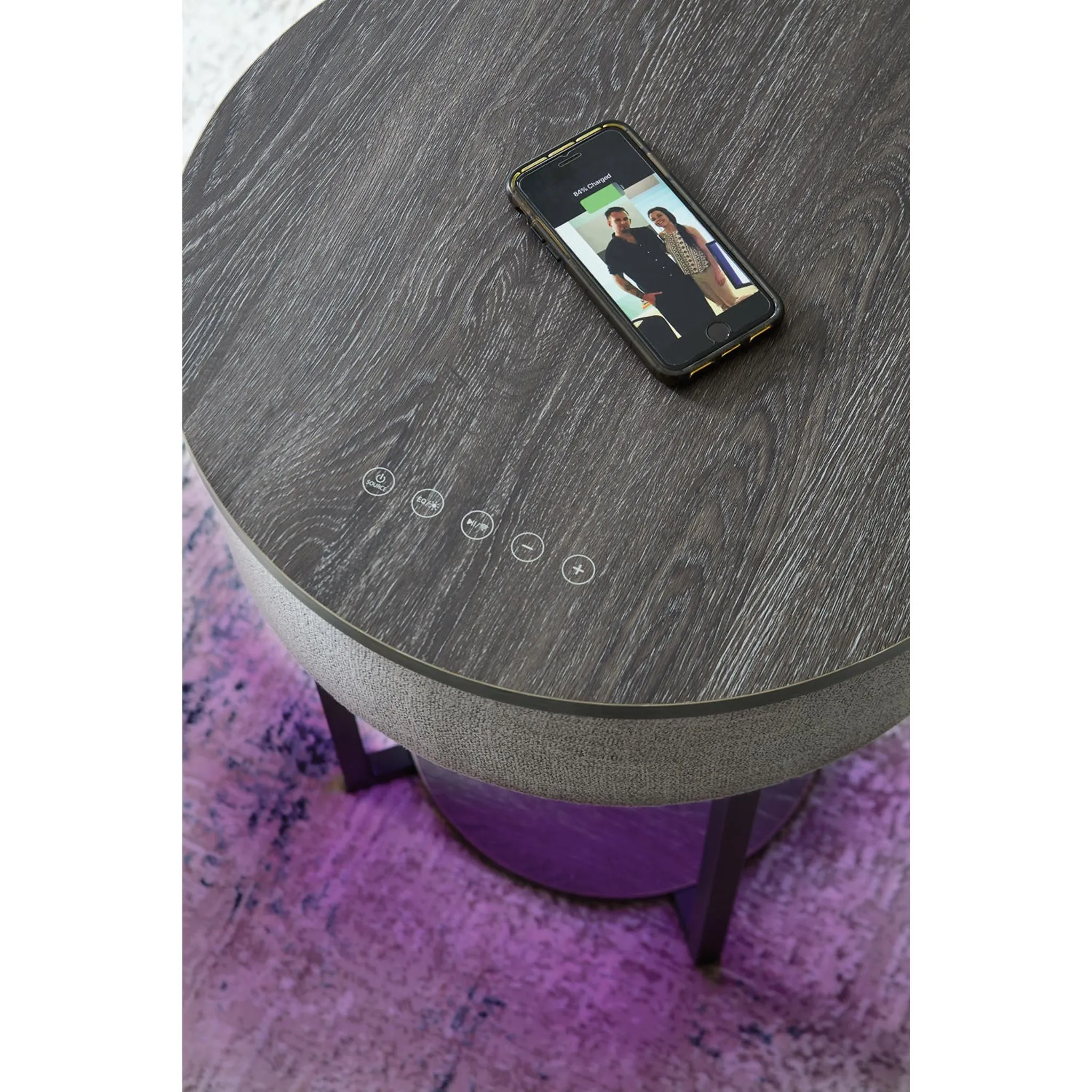 Sethlen Accent Table - Gray/Black