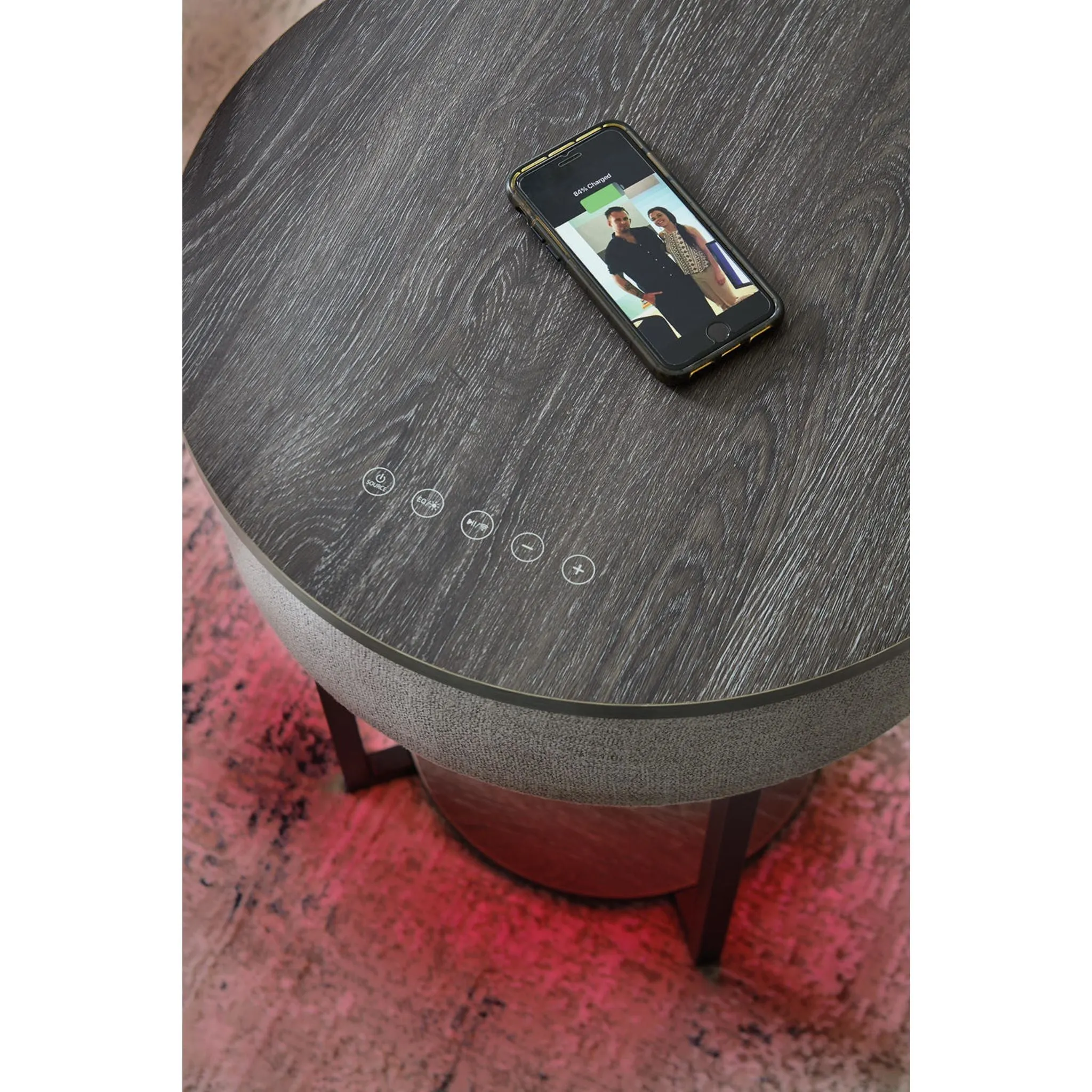 Sethlen Accent Table - Gray/Black