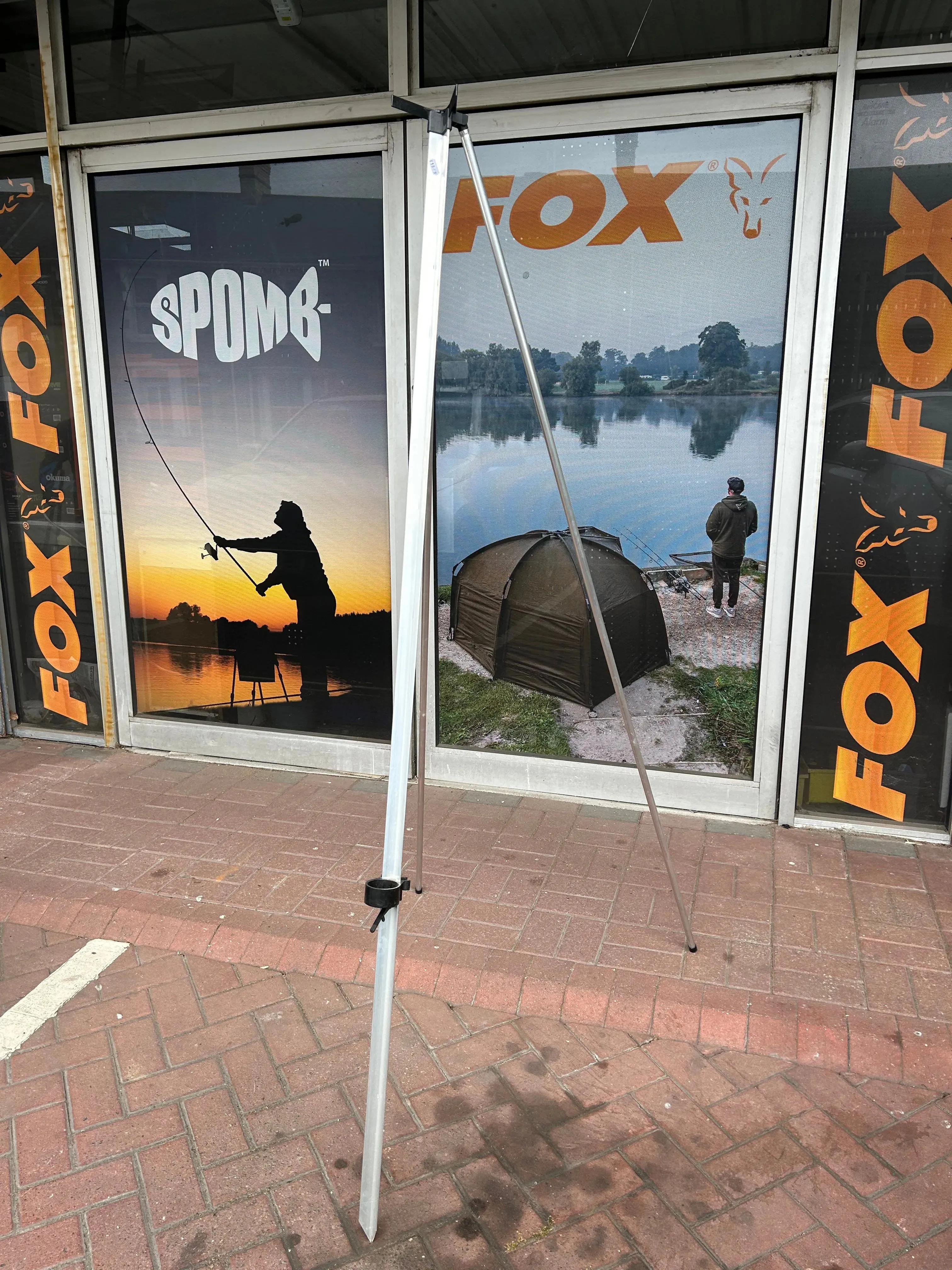 Which Angle Single Stand with Cup 7ft